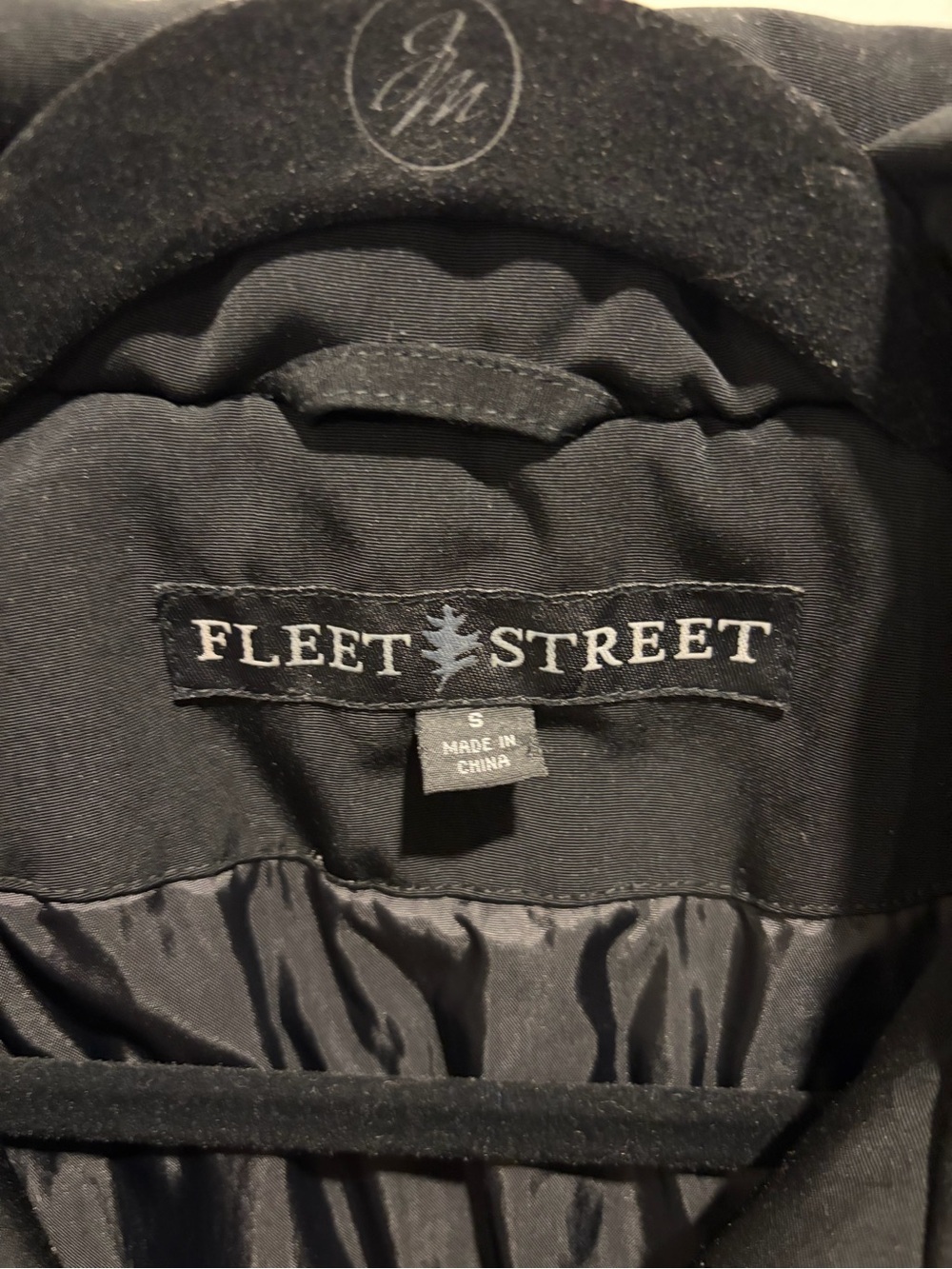 Fleet Street Women's Black Insulated Jacket - Picture 2 of 4